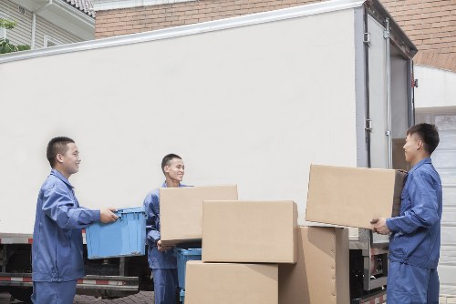 Formal response and resolution of a storage complaint