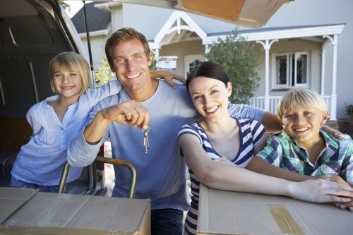 Affordable man and van moving solution in Ilford